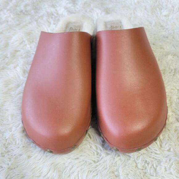 Beek Brown Leather Clogs - Picture 3 of 9